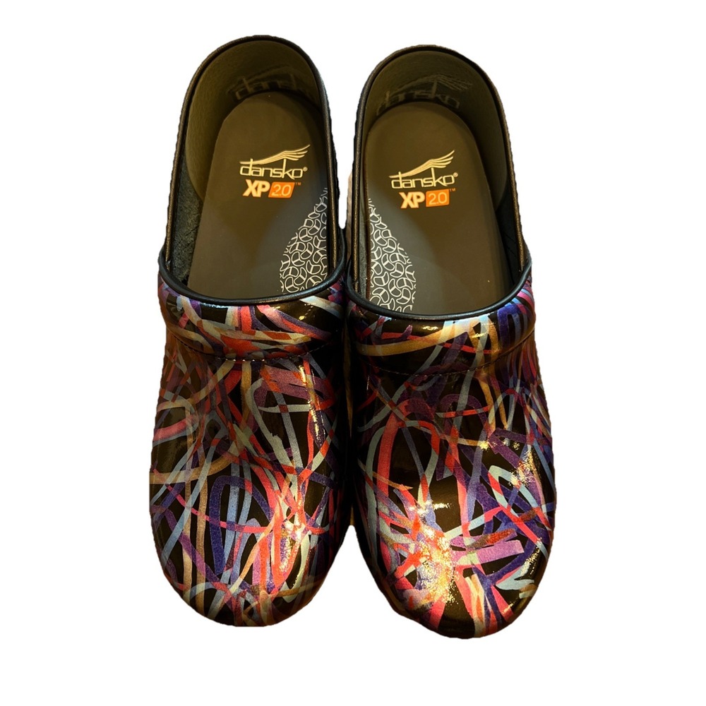Dansko XP 2.0 Ribbon Patent Clog Size 39